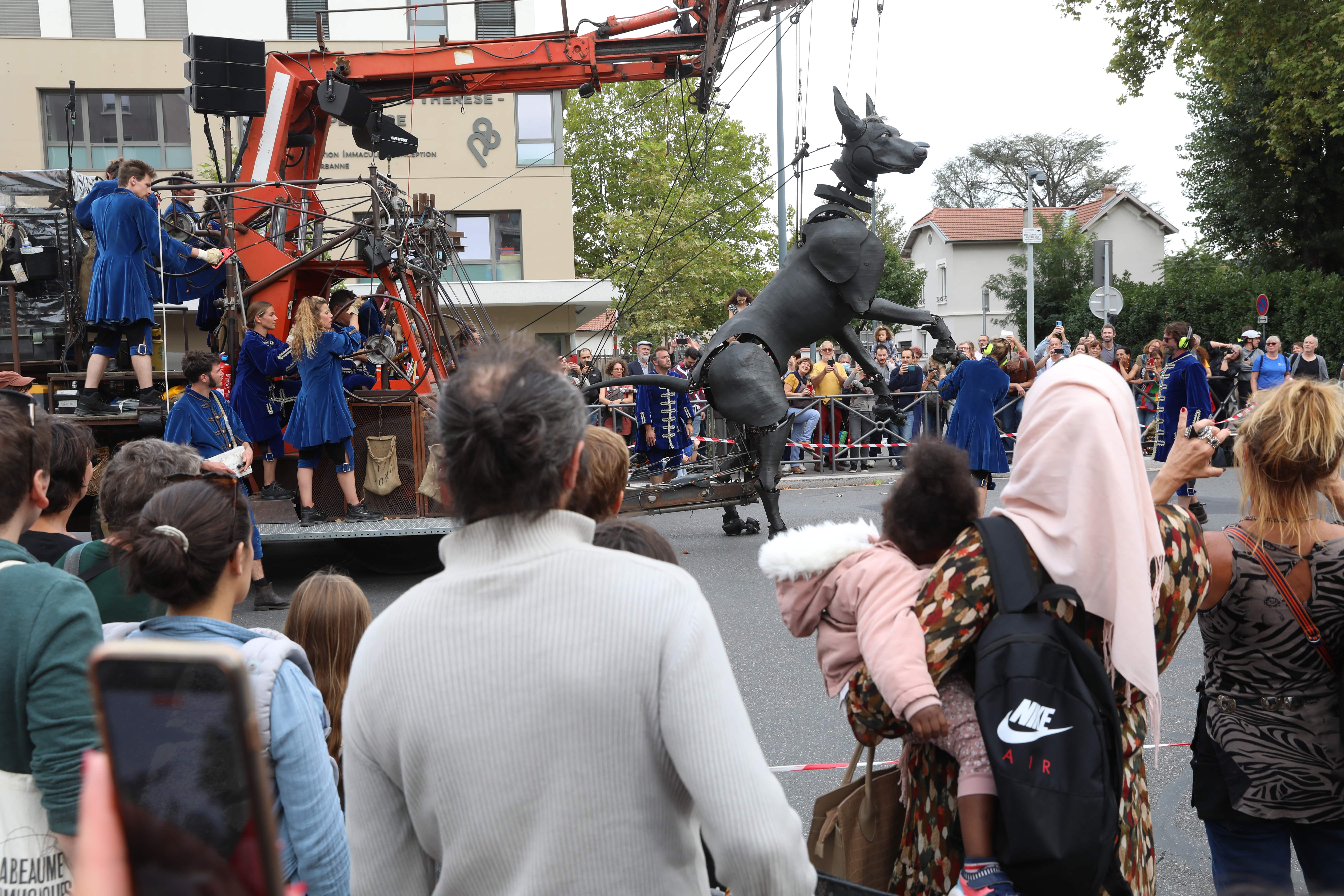 Royal de Luxe la cabré du Xolo