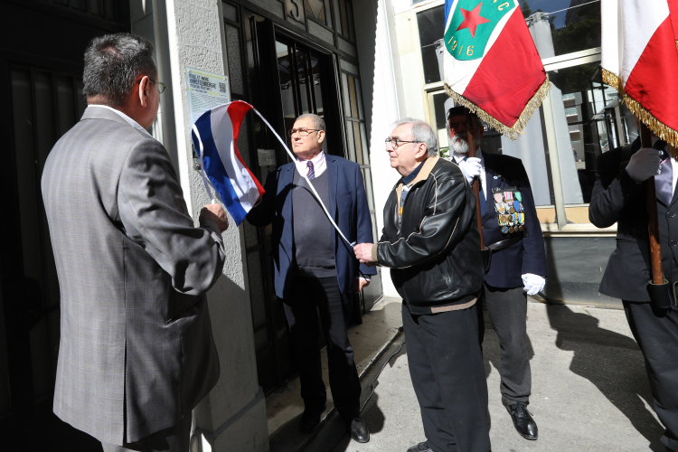 La plaque est dévoilée, le 28 mai 2019, au 3, avenue Aristide-Briand. La plaque est dévoilée, le 28 mai 2019, au 3, avenue Aristide-Briand.
