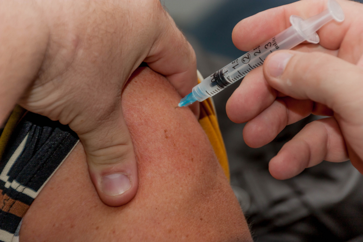 Le rappel du vaccin contre le covid doit être pratiqué entre le 5e et le 7e mois après l’injection de la 2e dose.