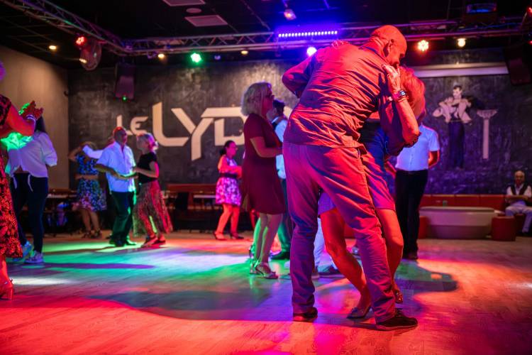 Le Lydo attire un public varié.
