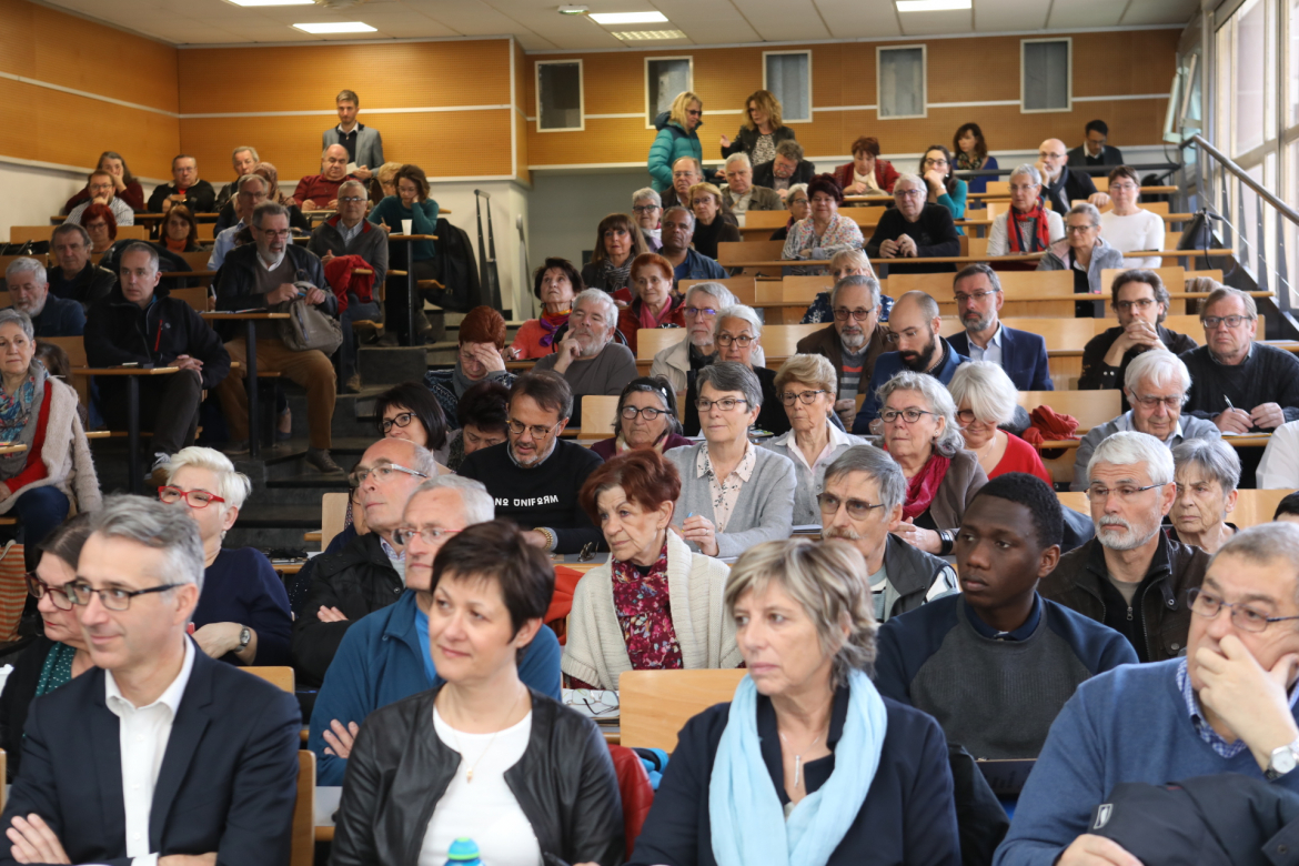 Plus d'une centaine de personnes ont participé à la rencontre des conseils de quartier, le samedi 13 avril.