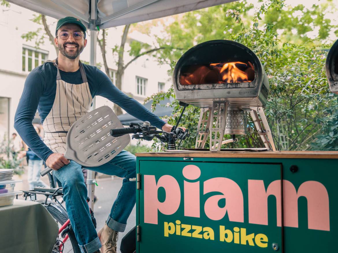 Émilien Alliguie et son triporteur.