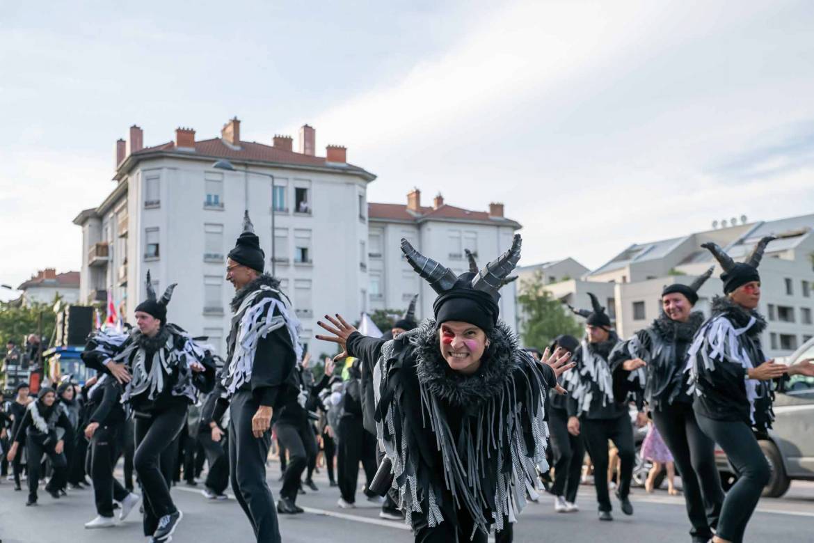 Répétition générale du défilé de la Biennale de la danse à Villeurbanne