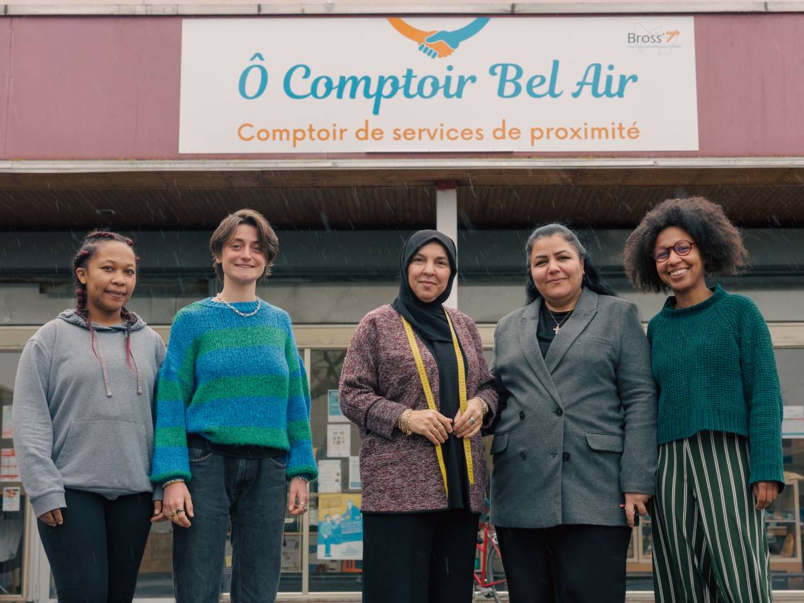 Une partie de l'équipe de Ô comptoir Bel Air