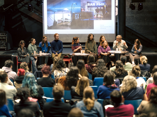 table ronde lancement charte contre les violences sexuelles sexistes et discriminatoires