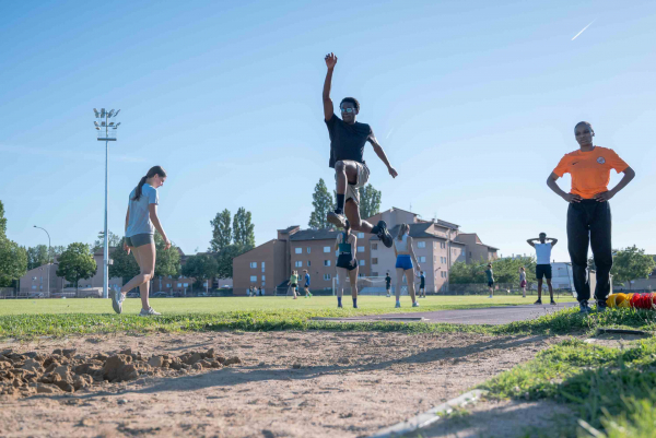 Apr&egrave;s cette victoire, retour &agrave; l'entra&icirc;nement pour les athl&egrave;tes d'Asvel athl&eacute;tisme. &copy; Margot Jamin