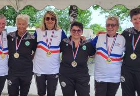Les deux équipes championnes et vice-championnes de France.