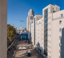 première pierre des contreforts des Gratte-Ciel