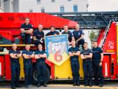 Pompiers de Cusset devant leur camion